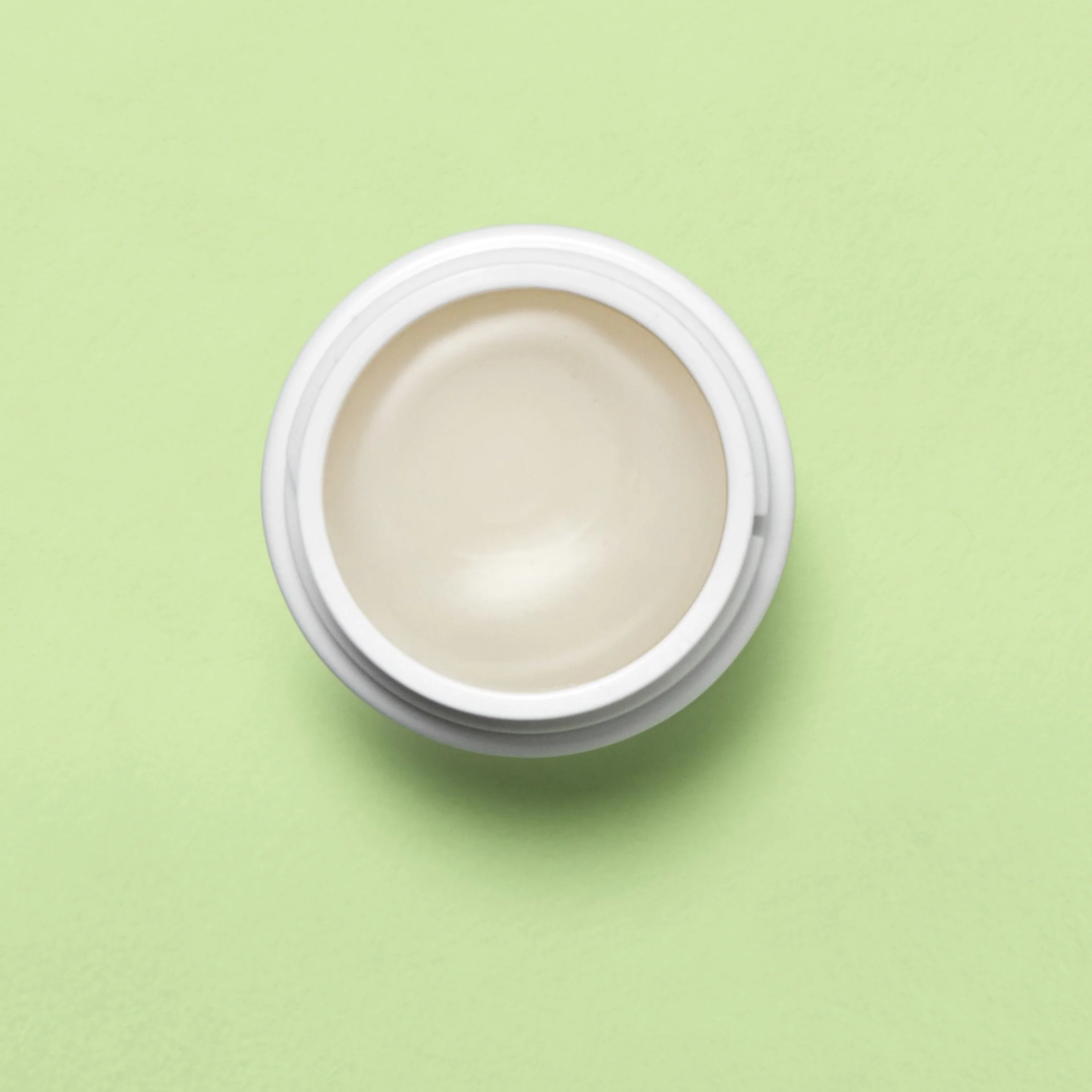 AGELESS Phyto-Retinol Lip Mask - Image 6